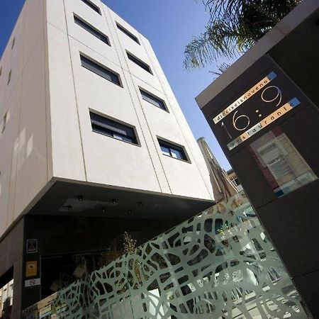 Apartamentos 16:9 Suites Almería Exteriör bild