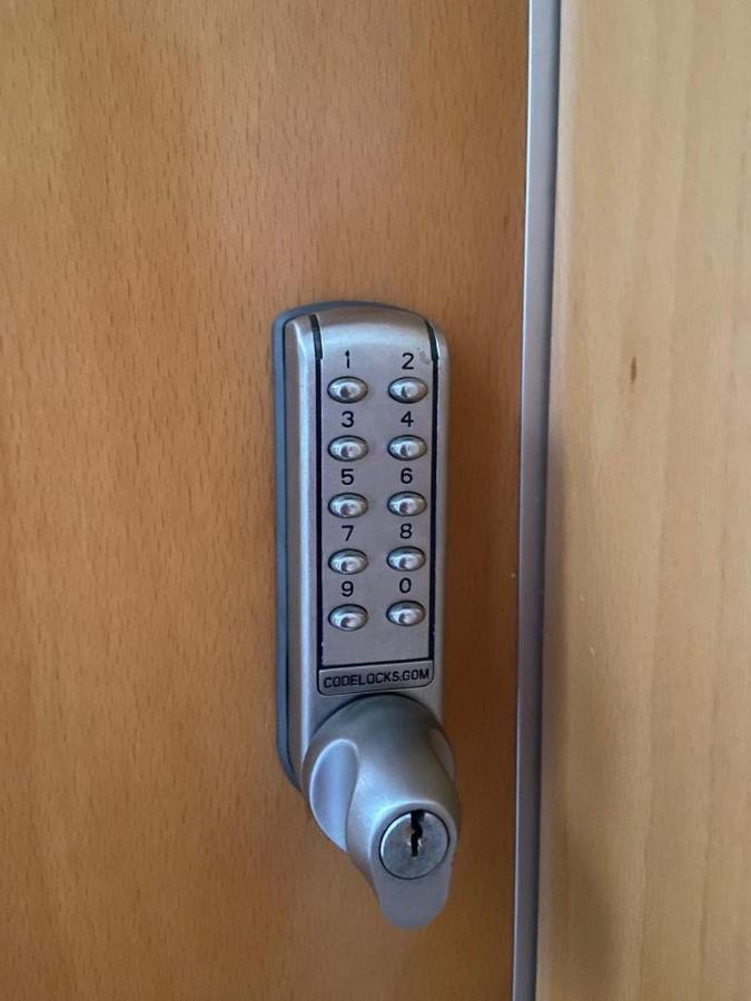 Apartamentos 16:9 Suites Almería Exteriör bild