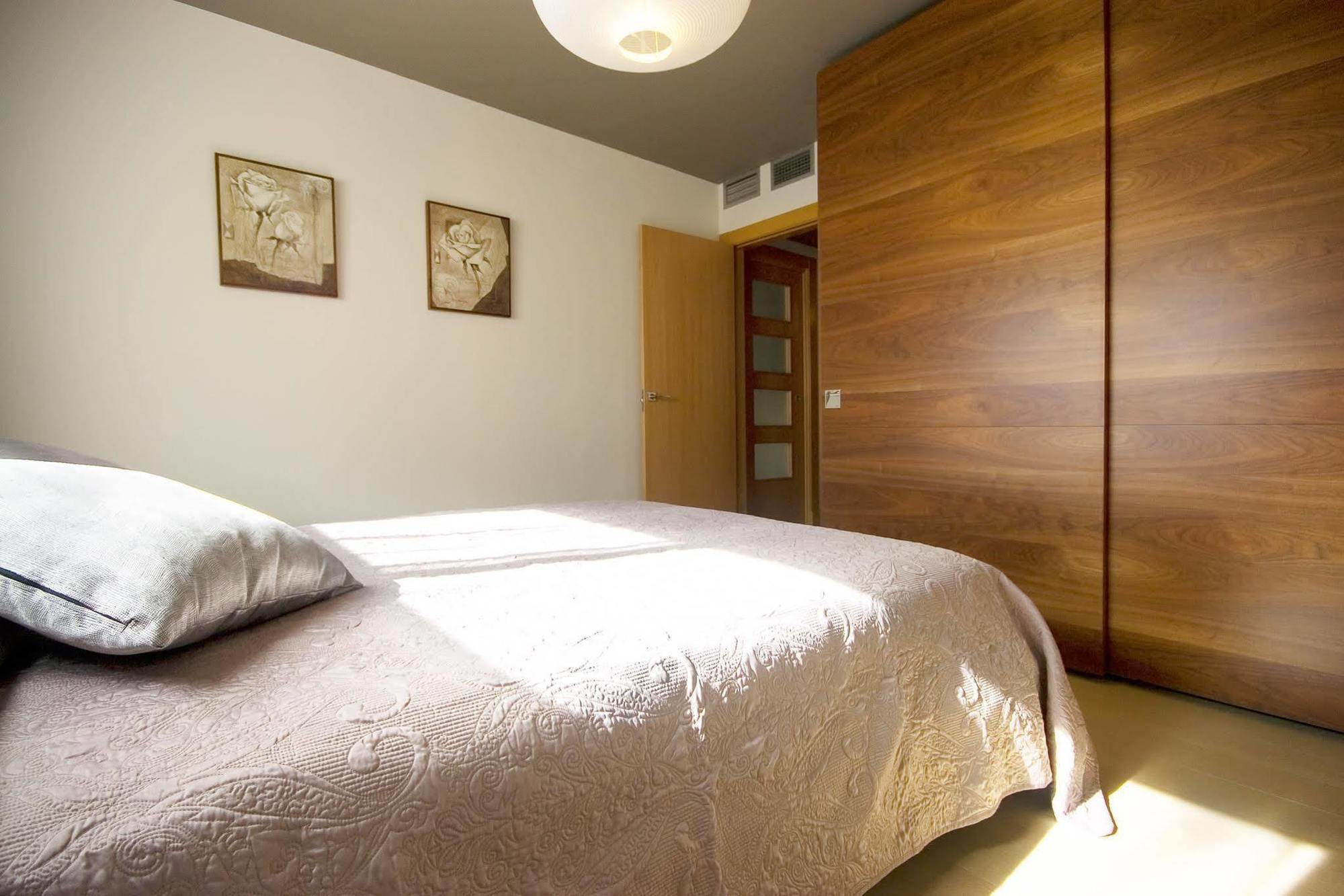 Apartamentos 16:9 Suites Almería Exteriör bild